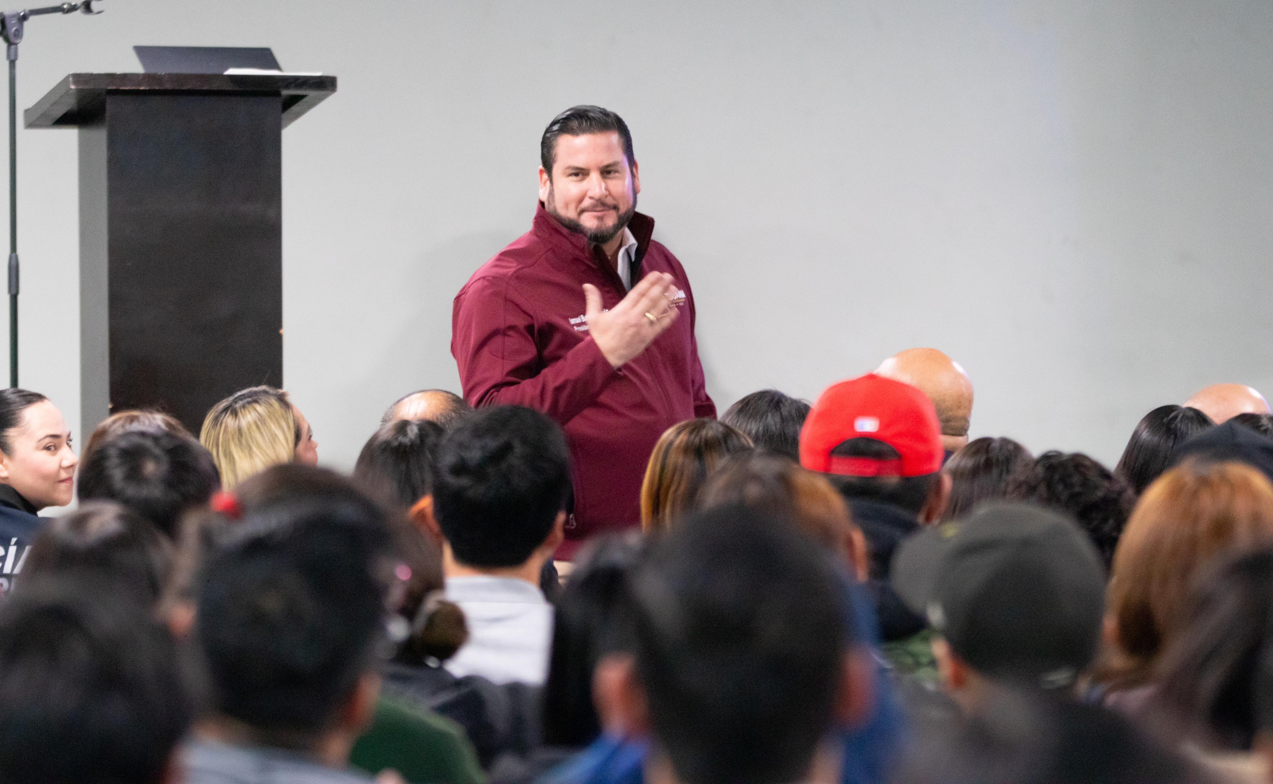 Alcalde Ismael Burgueño Participa en el Ciclo de Conferencias ‘Juventud, Experiencia y Valores’ en Tijuana