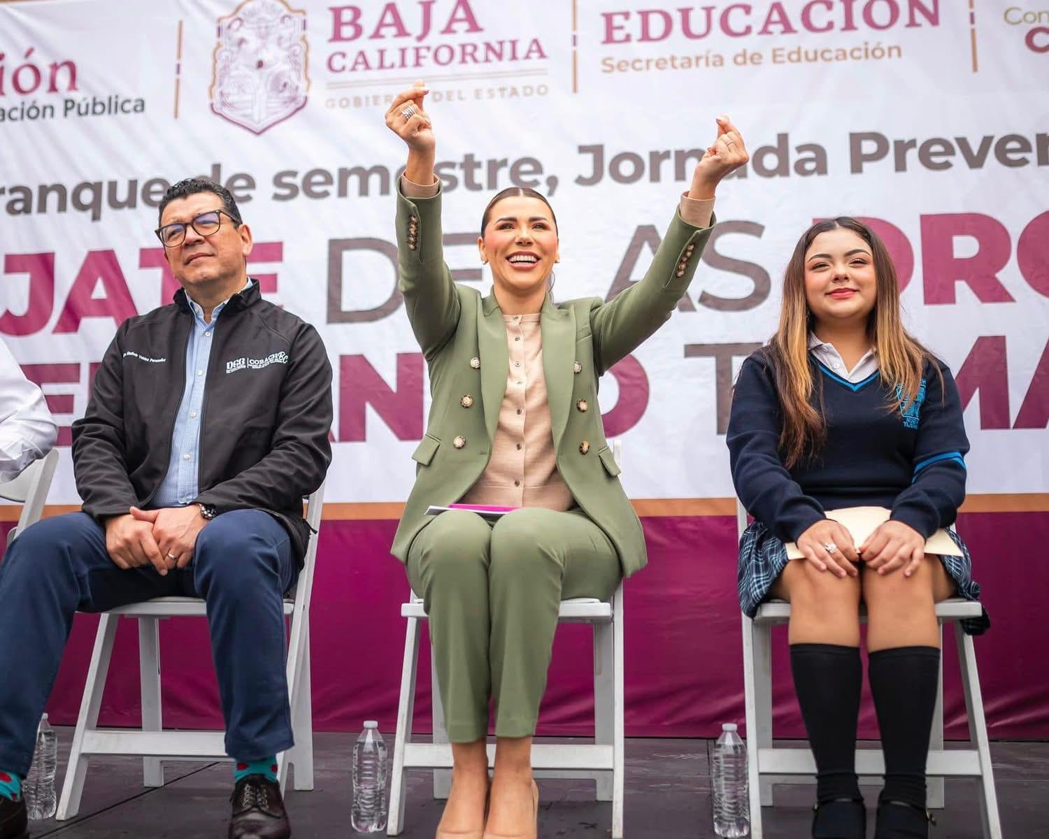 Inicia el ciclo escolar 2025-1 para más de 121 mil estudiantes de preparatoria en Baja California